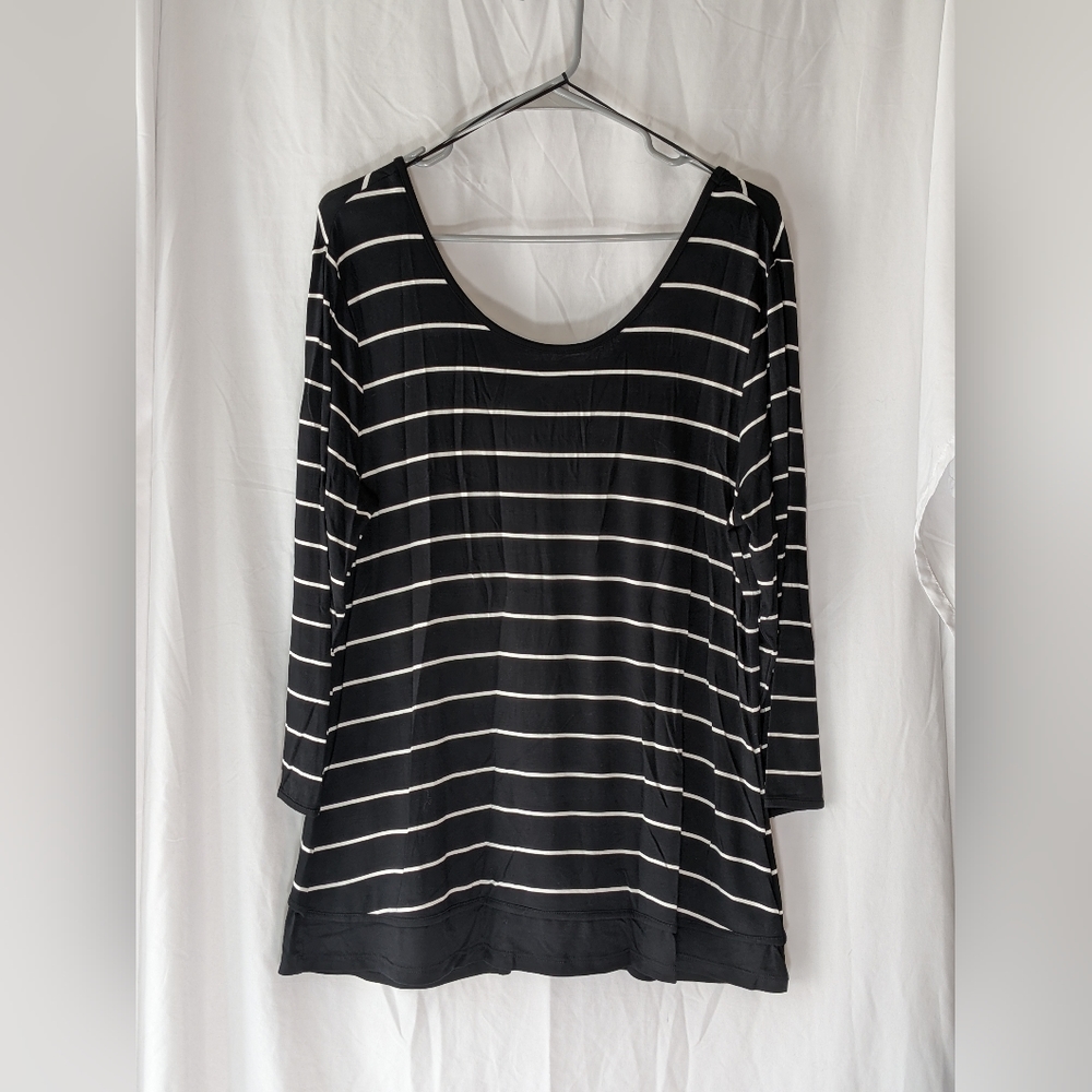 Cable & Gauge Ruched Back Shirt